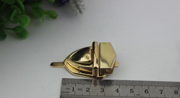 Promotional bag metal fittings handbag locks modern light gold push lock for leather bags