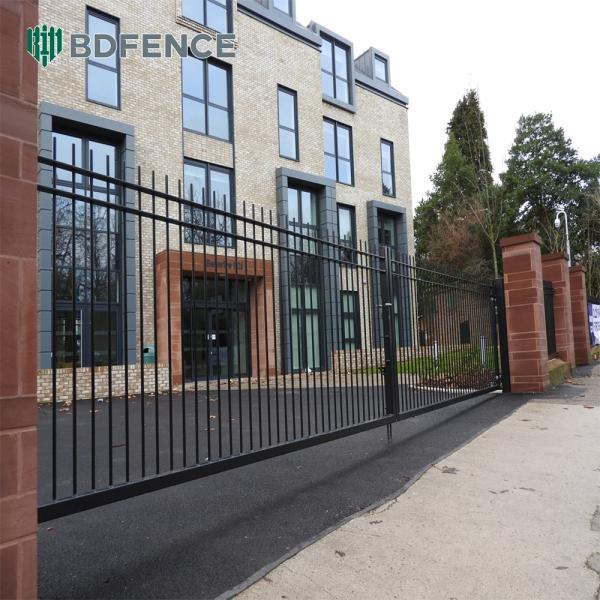 Easy Installation Decorative Wrought Iron Zinc Steel Fencing for Gardens Villas Pool Areas Construction Sites for Home Use