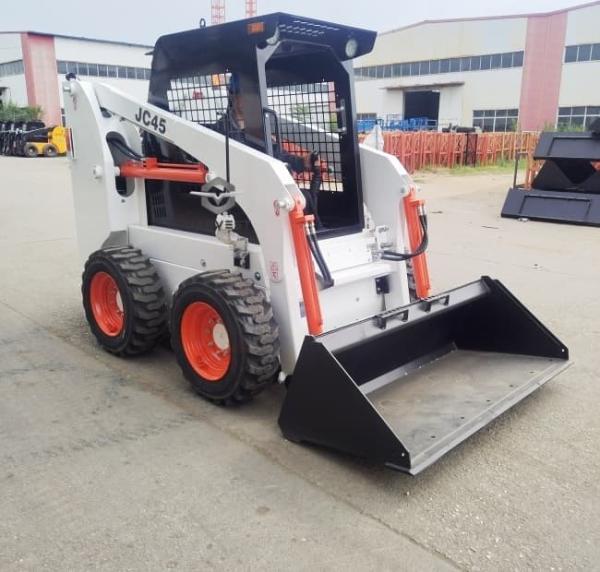 1050kg スキッドステアローダー JC75 ヤンマールエンジンと汎用装置