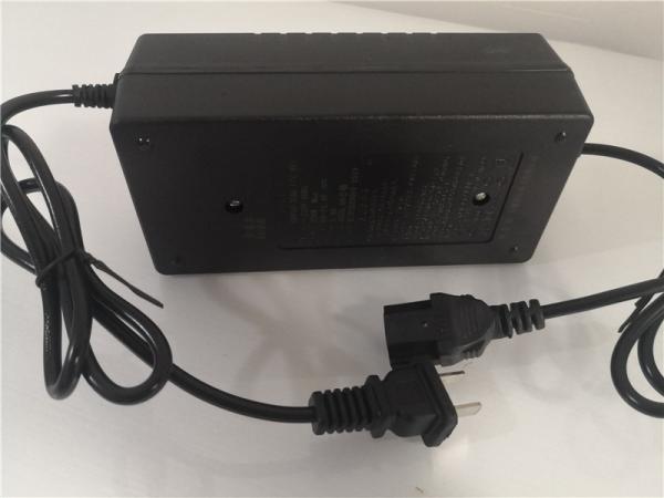 le chargeur 13s 48v de batterie au lithium 640W a produit 54.6v 10a pour le scooter électrique de vélos