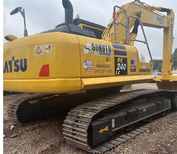 Excavadora de 18 pés de profundidade usada 6 cilindros Mini Excavadora usada