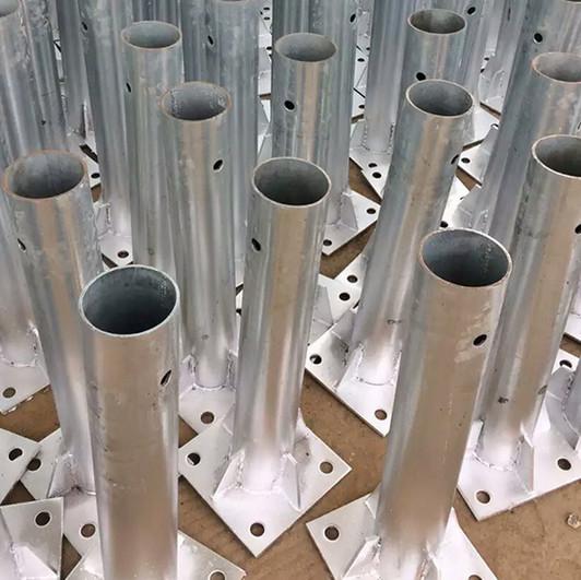 4.5mm Thickness Highway Guardrail Systems Parts Galvanized Round Guardrail Posts