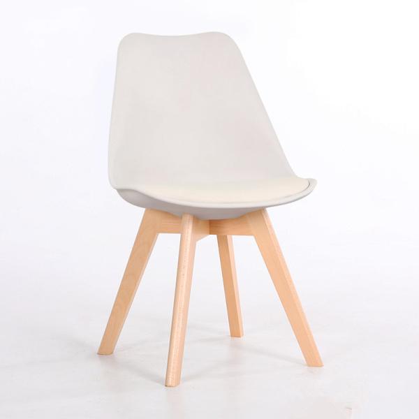 Natural Solid Wood Legs PP Plastic Dining Room Chairs With Cushioned Pad