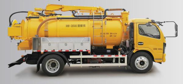 C8500 Sewage Suction Truck The Must-Have Equipment for Cleaning Professionals
