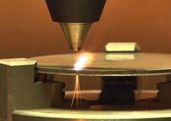 Автоматический автомат для резки лазера волокна CNC металла, резец водяного охлаждения PCD/PCBN