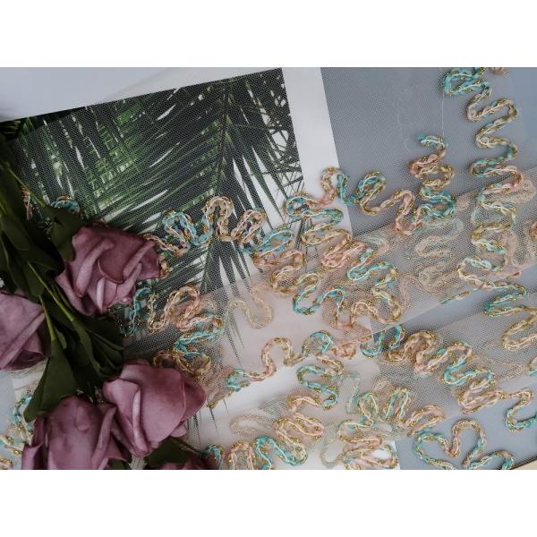 Вязание крючком связывало ткань шнурка вышивки Lurex металлическую