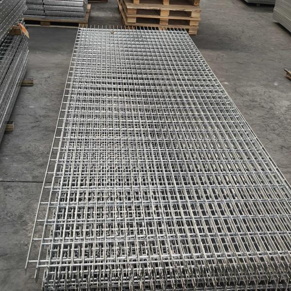 30mm Pitch 30mm Space Bar Grating Mesh / Flat Steel Grating Flat Bar Flooring