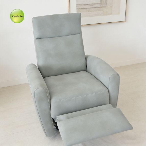 Luxury Light Tone Reclining Sofa: Clean Lines, Plush Padding – Top Pick for Airy, Stylish Modern Homes