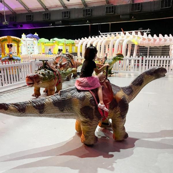 Simulation Electric Brachiosaurus Walking Animatronic Dinosaur Ride for Kids