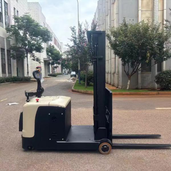 Reach Forklift Truck Small Electric Stand Up Reach Truck with and Imported Engine