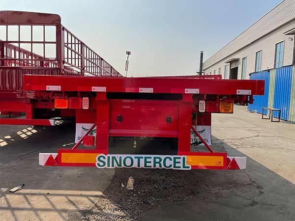 Reboque vermelho 3X16T para carga a granel