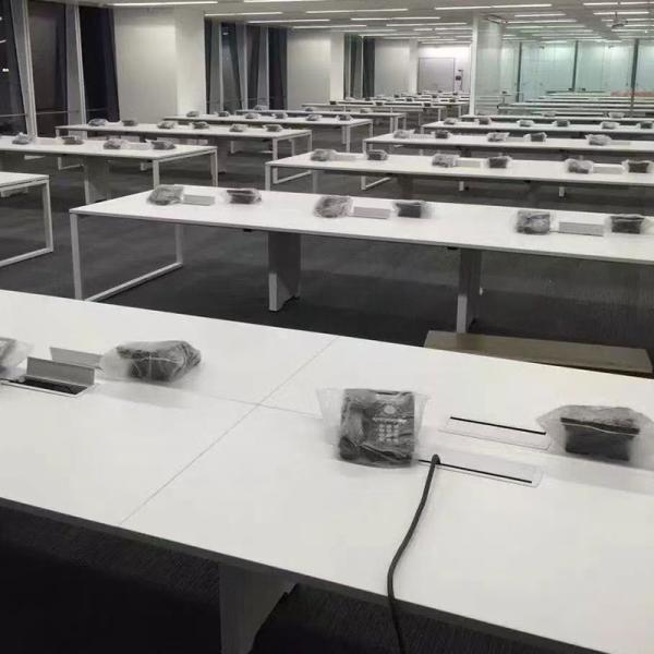 Customized White 4 Seat Office Workstation Cubicle Staff Workstation Desk