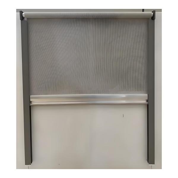 Los interiores ferroviarios del carro entrenan a las cortinas del compartimiento