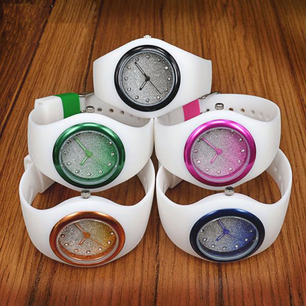 2018 Trending Waterproof Silicone Wrist Watch ,Fashion Promotion Wrist Watch ,OEM Ladies Quartz Analog Watch