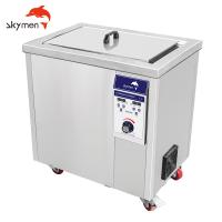 Máquina de limpieza ultrasónica de 99L 28/40KHz para eliminar el aceite de las piezas del motor