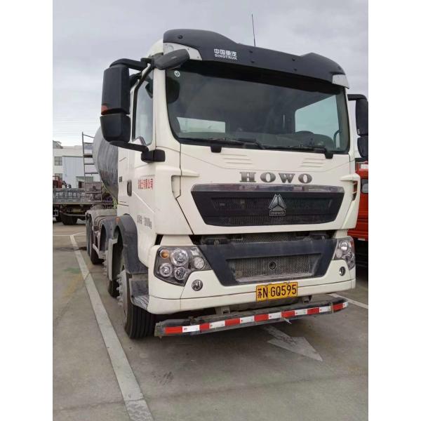Тележка конкретного смесителя ZLJ5310GJBHTE использовала 17970 Kg с шасси HOWO меньше пробега