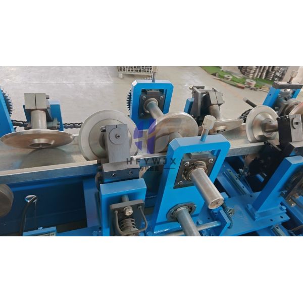High Precision CZ Purlin Roll Forming Machine With Hydraulic Cutting For Steel Profiling