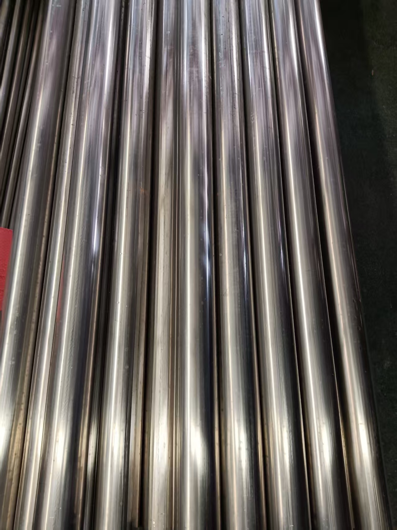 316L Stainless Steel Sanitary Tube with Ra ≤ 0.8μm ID & OD Polished Finish for Food & Pharmaceutical Grade