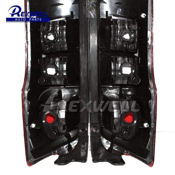 Lâmpada de cauda de peças de automóveis garantida 26550-3XA0A 26555-3XA0A Para Nissan Urvan NV350 E26