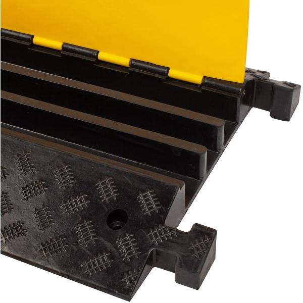 3 Channel Industrial Cable Protector Hose Cover & Ramp