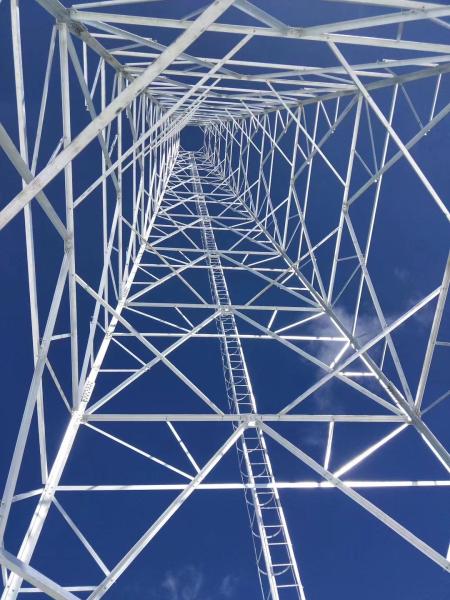 Torre equipada com pernas galvanizada da estrutura 4 de aço do mergulho quente