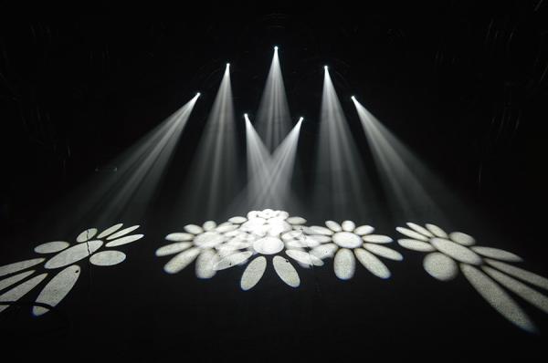 High intensity and efficiency LED Moving Head Spot / 150W LED mini spot