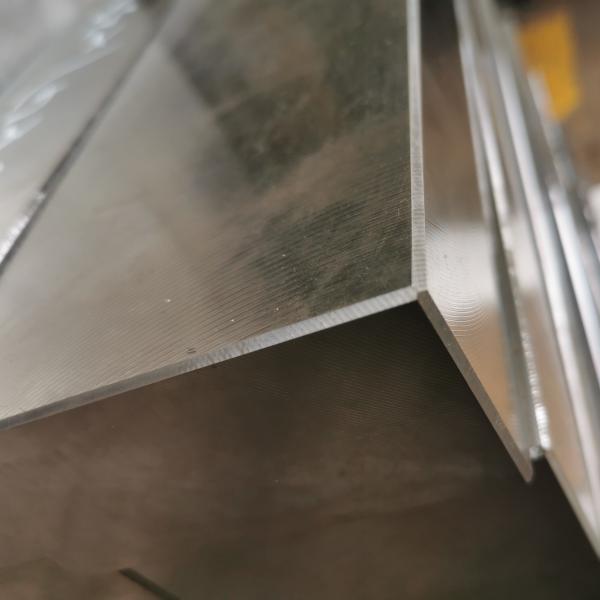 A annoncé le bloc en acier à haut carbone de taille en fraisant la surface de