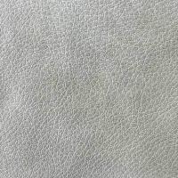 Cuero sintético para muebles: resistente a los arañazos y económico