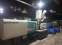 Rendement élevé machine en plastique de moulage par injection de 180 tonnes avec le matériel annexe/chaîne de production