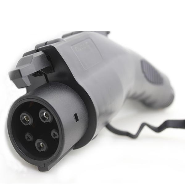 AC Electric Car Charging 3 Pin Plug SAE J1772 Type 2 Socket