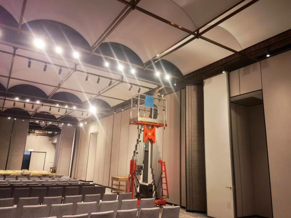Customizable Elegant Office Space Dividers Demountable Wall Partitions