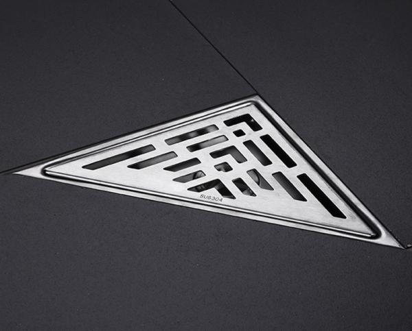 Anti Odor Triangle Shower Floor Drain 304 Stainless Steel Material