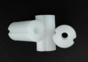 Produtos plásticos pequenos da modelação por injeção, espaçador branco Bush de