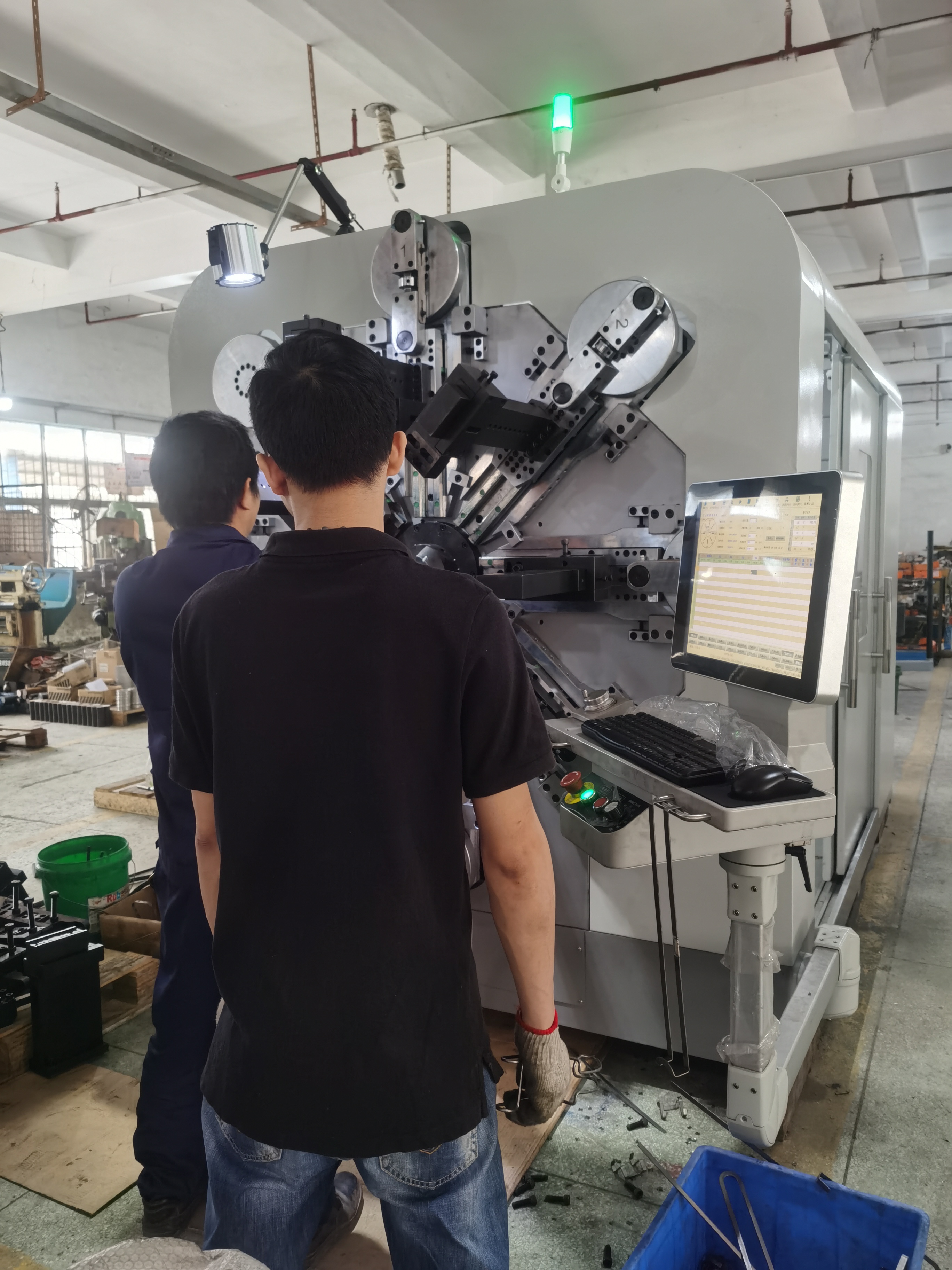 провод CNC автоматического коромысла 2.5mm свободный Camless формируя машину гибочного устройства койлера весны с CE