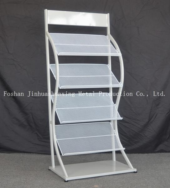 O compartimento do metal dos pneus de H1500mm L480mm quatro, jornais indica a cremalheira  Para livrarias, anúncio