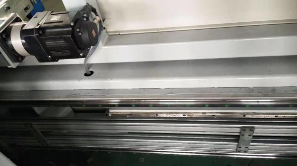 Vertical Sponge Cutting Machine With Revolving Knife DTC-R2012V 5kw