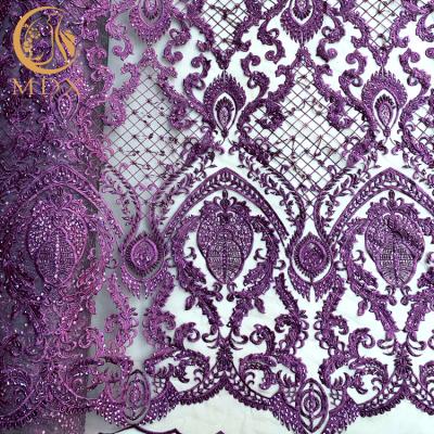 O poliéster feito a mão frisado francês da tela do laço do vestido nupcial personalizou