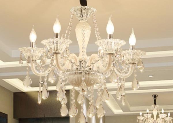360 parafuso interno do ângulo de feixe 950*900mm do grau E14 Crystal Candle Chandelier