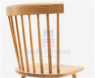 Ресторан задней части окна грецкого ореха деревянный предводительствует стул Виндзора американца твердой древесины