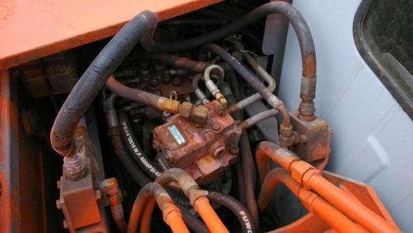 Used HITACHI EXCAVATOR EX100 JAPAN
