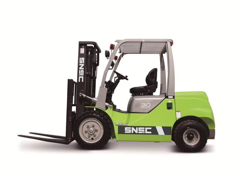 3 Ton Diesel Warehouse Forklift Strong Frame Durable Diesel Engine Stable Performance