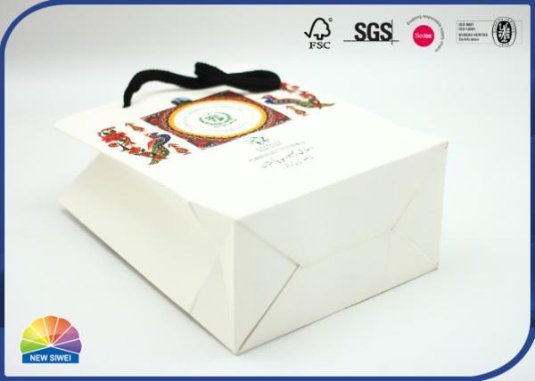 190gsm Art Paper Gift Bag colorido sólido com o punho da fita para sacos do deleite do Natal