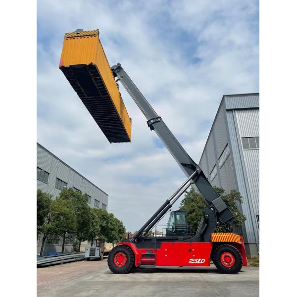 45000kg Container Reach Stacker With QSM11-330 Engine