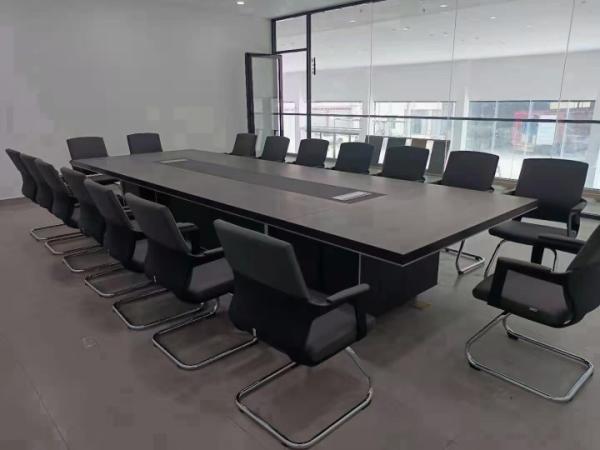 Mesh Ergonomic Office Chair with Lumbar Support Modern Design and 5-Year After-sales Cycle