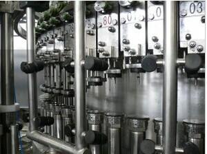 Glass Bottle Beer Beverage Packaging Machine CSD Filling Machine 220 V
