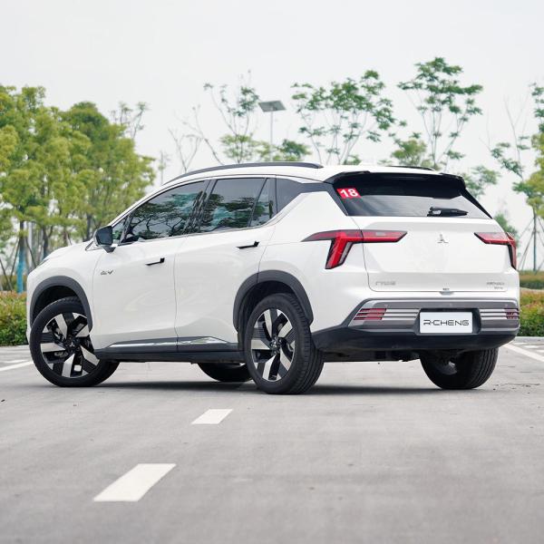 Blue/White Fast 0.53h MITSUBISHI AIRTREK Electric Midsize SUV 175km/H