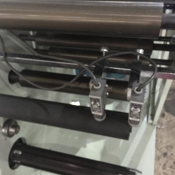 Máquina de corte de etiquetas en blanco rotativa SR-350Y con cortador