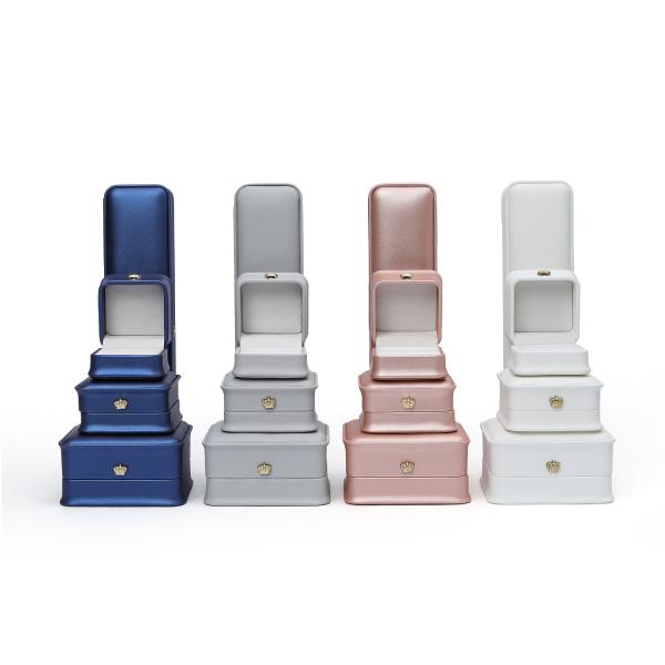 Crown Waist Ring Box Custom Leather Jewelry Box Bracelet Jewelry Hand String Packaging Box Necklace Box High-End