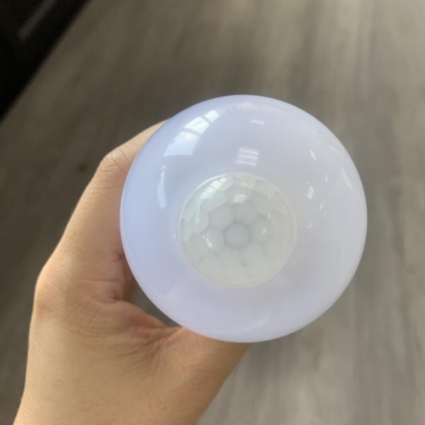 Automatic Light Lamp LED Bulb with PIR Motion Sensor and 80 Ra Color Rendering Index