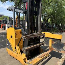 TCM 1 Ton Used Electric Forklift Lateral And Front Stacking Trucks 3.5m Lifting Height